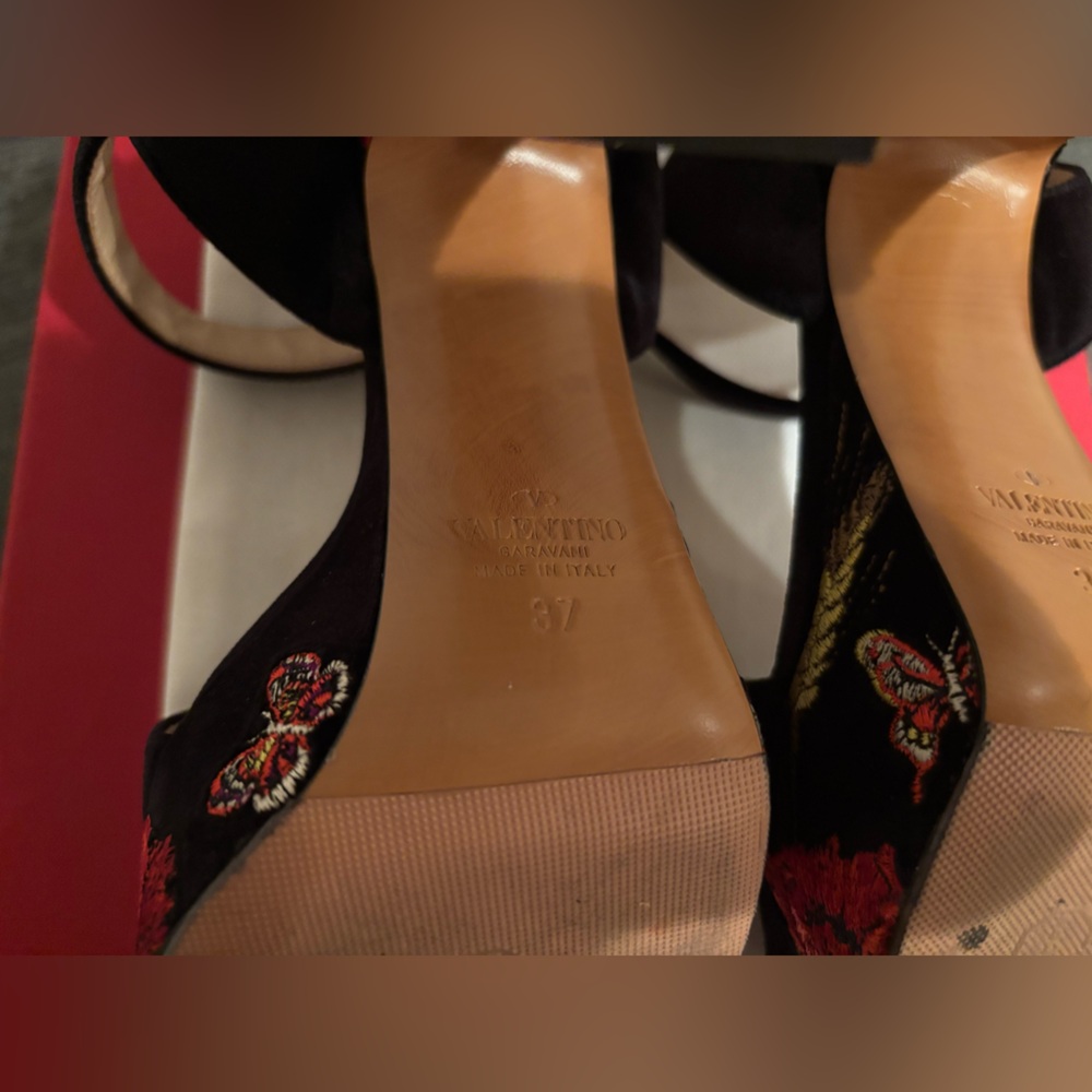 Valentino Velvet Black & Red Platform Open Toes Heels Size 37 - Picture 12 of 14